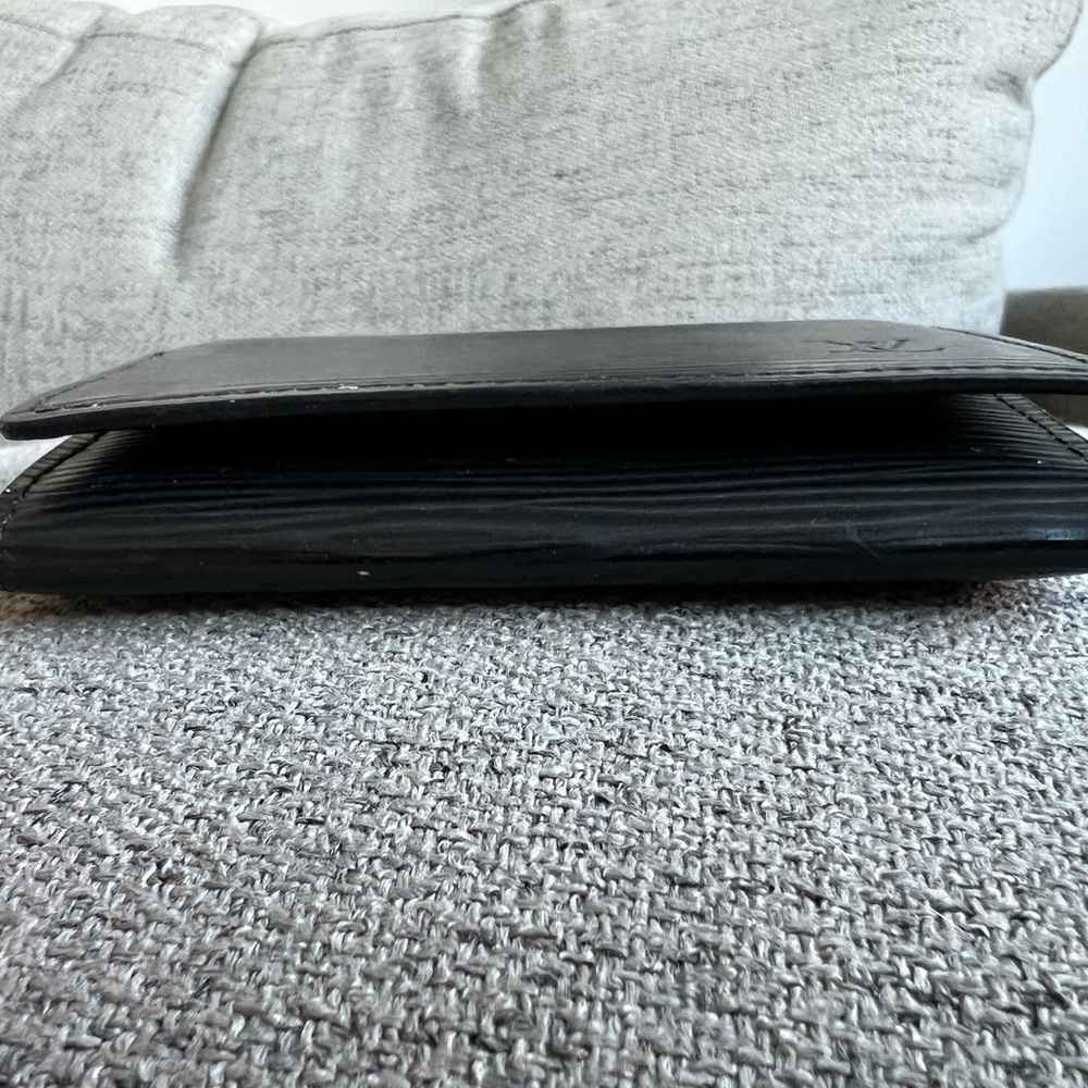 Louis Vuitton Epi Black cardholder - Picture 12 of 13